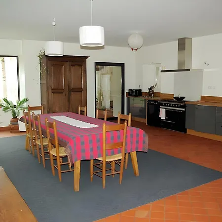 La Vigne Vierge Bed & Breakfast La Houssaye-en-Brie